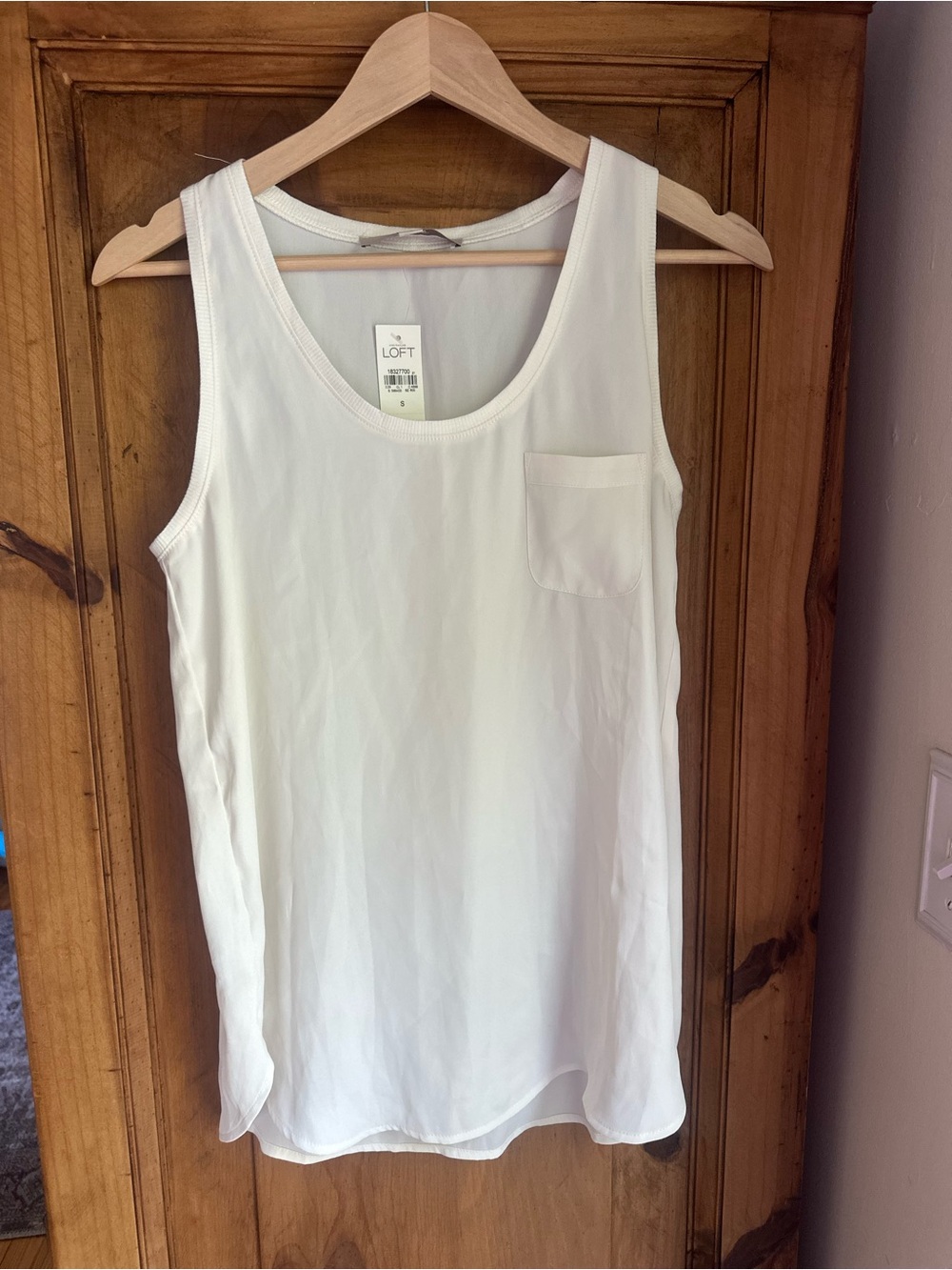 LOFT Off-White Sleeveless Pocket Tank Top Small NEW